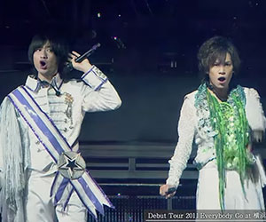 Kis-My-Ft2, キスマイ, デビュー衣装
