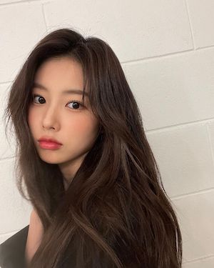 izone_member IZ*ONE_ヘウォン